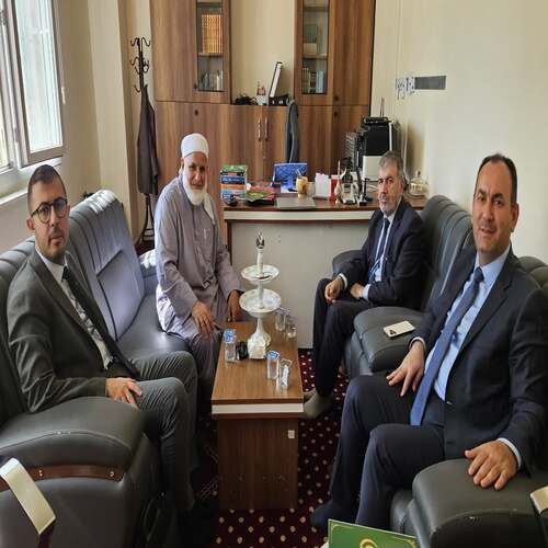 سەردانی ژمارەیەک لە مامۆستایانی زانکۆو نووسەرو روناکبیرانی شاری (غازى عەینتاب)